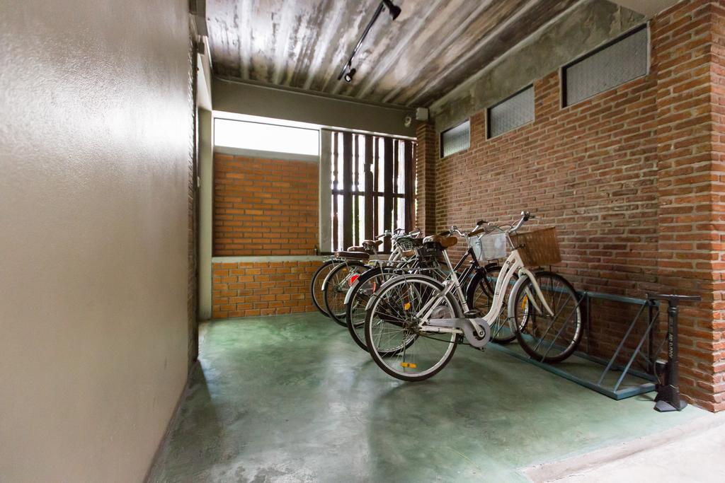 Plern Plern Bed And Bike Hotel Chiang Mai Exterior photo
