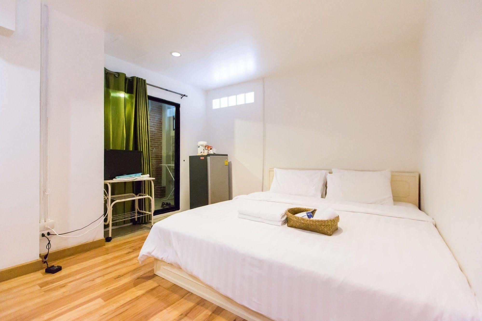 Plern Plern Bed And Bike Hotel Chiang Mai Exterior photo